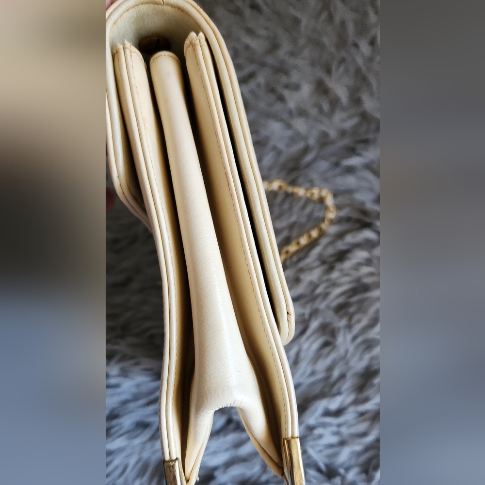 Rare Vintage Handbag - Picture 2 of 12